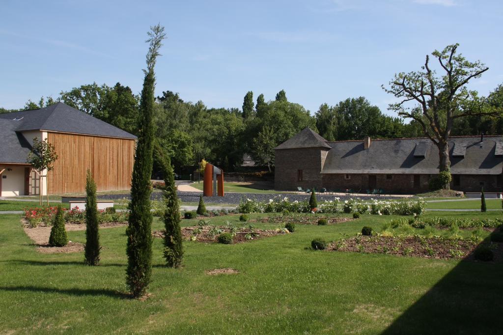 ホテル Loire & Sens Juigne-sur-Loire エクステリア 写真